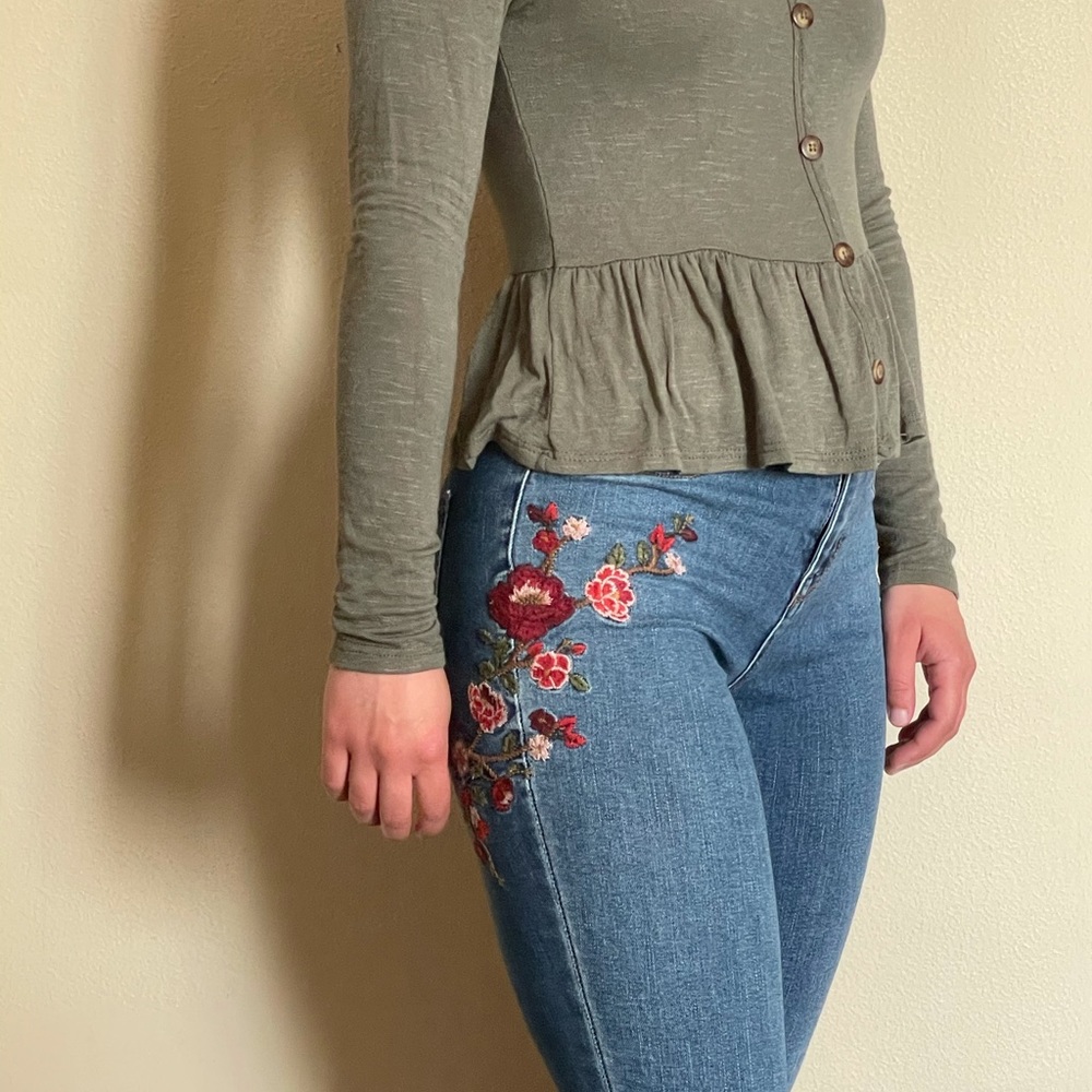 Floral Embroidered Jeans